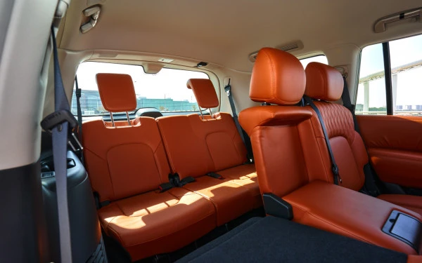  Beige Nissan Patrol Platinum V6 Photo 