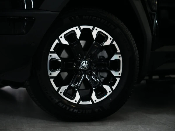  Black Jetour G700 Photo 