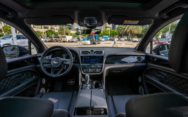  Black Bentley Bentayga Photo 