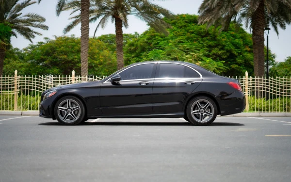  Black Mercedes C300 Photo 