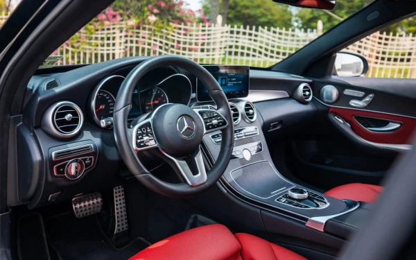  Black Mercedes C300 Photo 