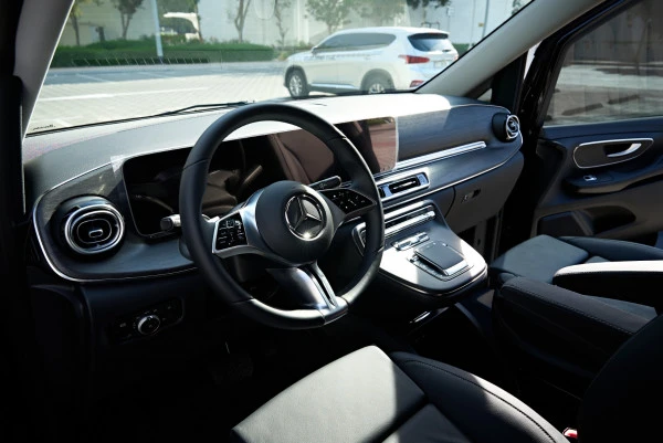  Black Mercedes V300 Avantgarde Extra Long Photo 