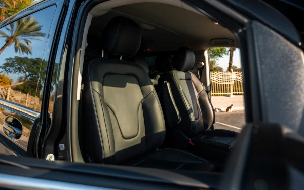  Black Mercedes V300 Avantgarde Extra Long Photo 