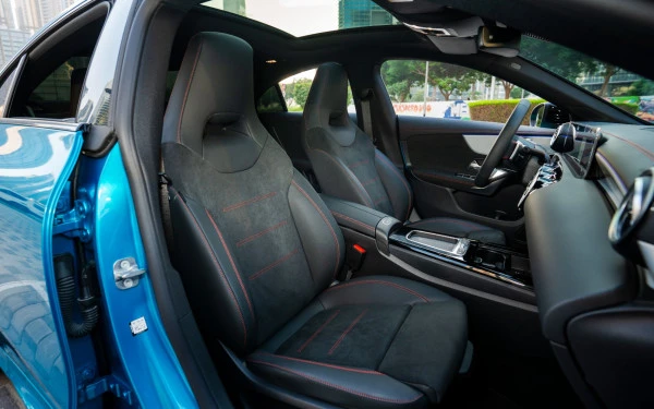 Blue Mercedes CLA200 Photo 