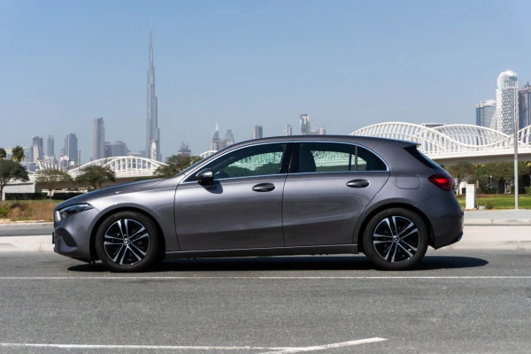 Grey Mercedes A180 Photo 