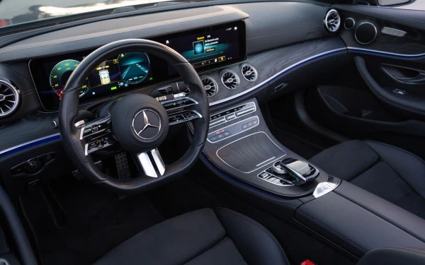  Dark Grey Mercedes E200 Cabrio Photo 