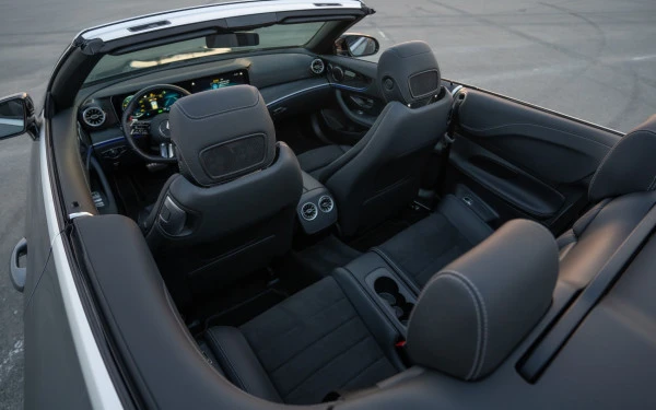  Dark Grey Mercedes E200 Cabrio Photo 