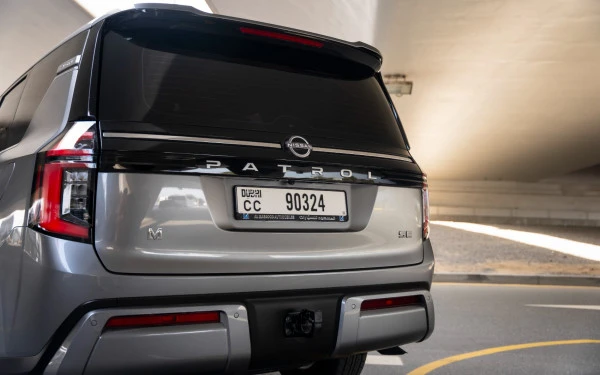  Grey Nissan Patrol SE Photo 