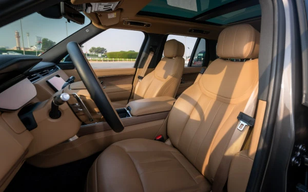  Grey Range Rover Vogue HSE Photo 