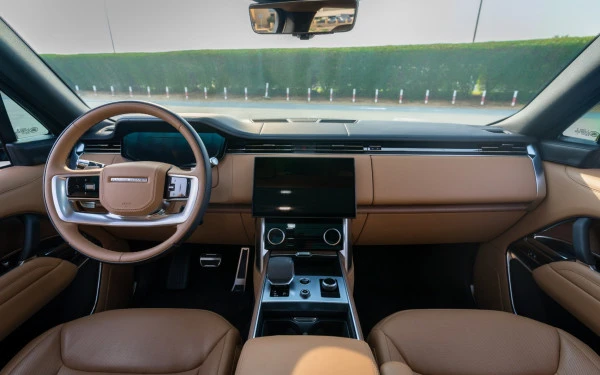  Grey Range Rover Vogue HSE Photo 