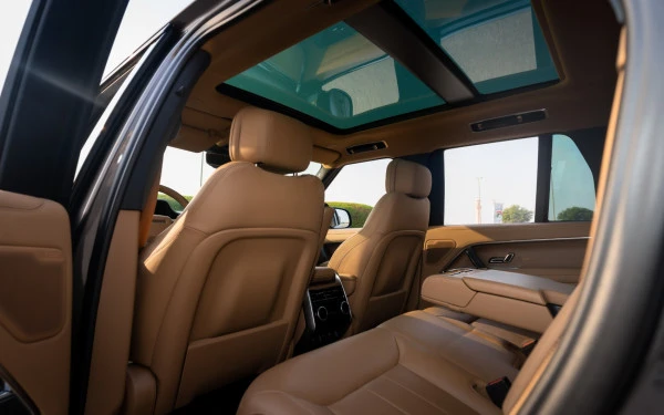  Grey Range Rover Vogue HSE Photo 
