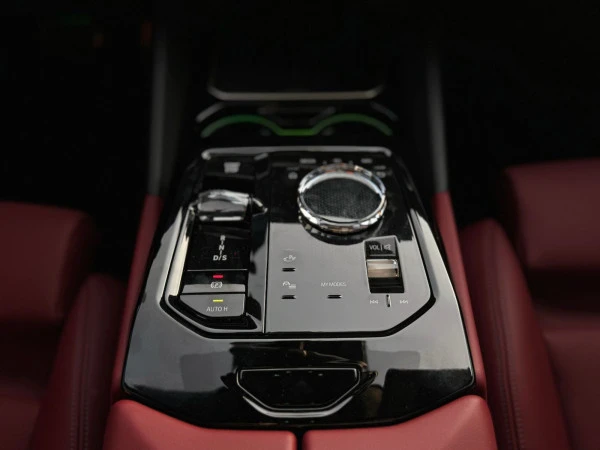 Nardo grey BMW 520i Photo 