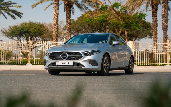  Silver Mercedes A180 Photo 