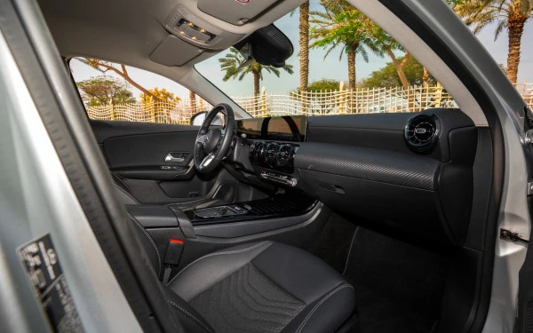  Silver Mercedes A180 Photo 