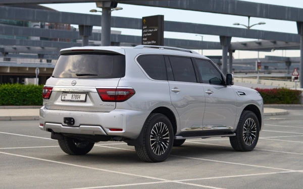  Silver Nissan Patrol Platinum V6 Photo 