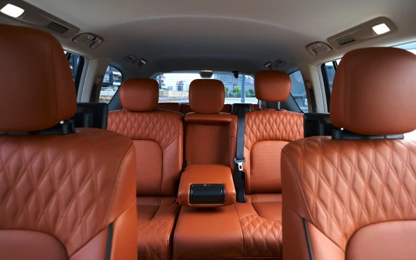  Silver Nissan Patrol Platinum V6 Photo 