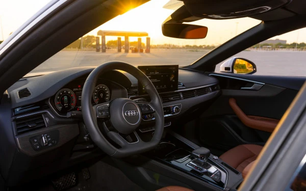  White Audi A5 Photo 