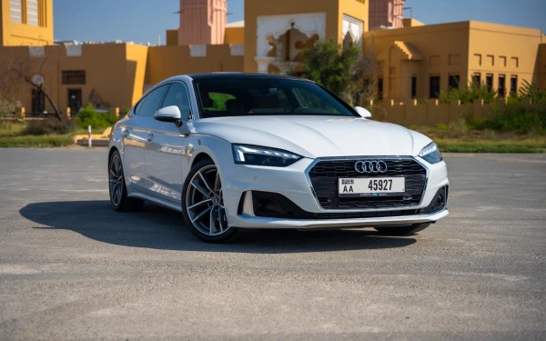  White Audi A5 Photo 
