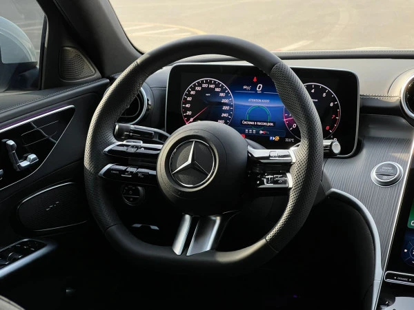  White Mercedes C 220 Photo 