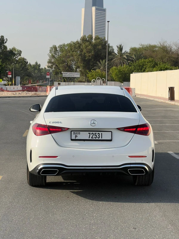  White Mercedes C 220 Photo 